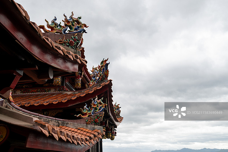 福建省泉州市安溪县清水岩古建筑的飞檐翘角图片素材