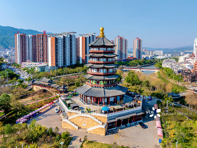 中国云南临沧玉龙湖锁水阁航拍风光图片素材