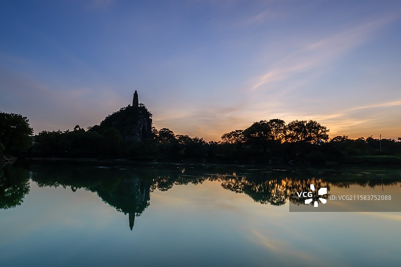 桂林塔山晚霞图片素材