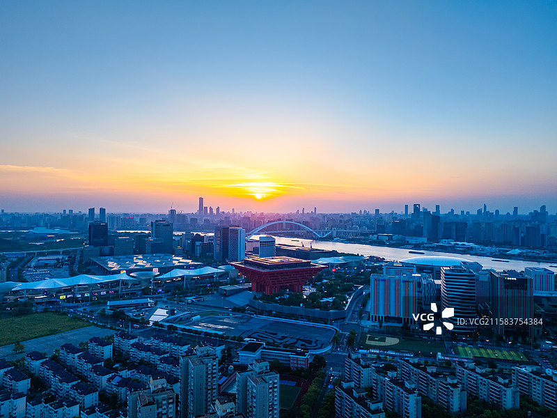 航拍上海世博园日落图片素材