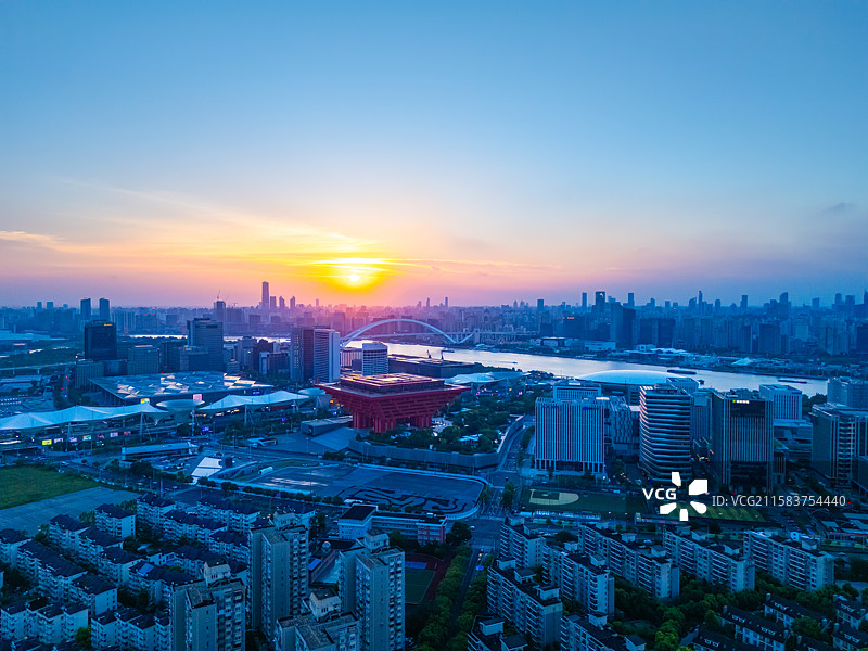 航拍上海世博园日落图片素材