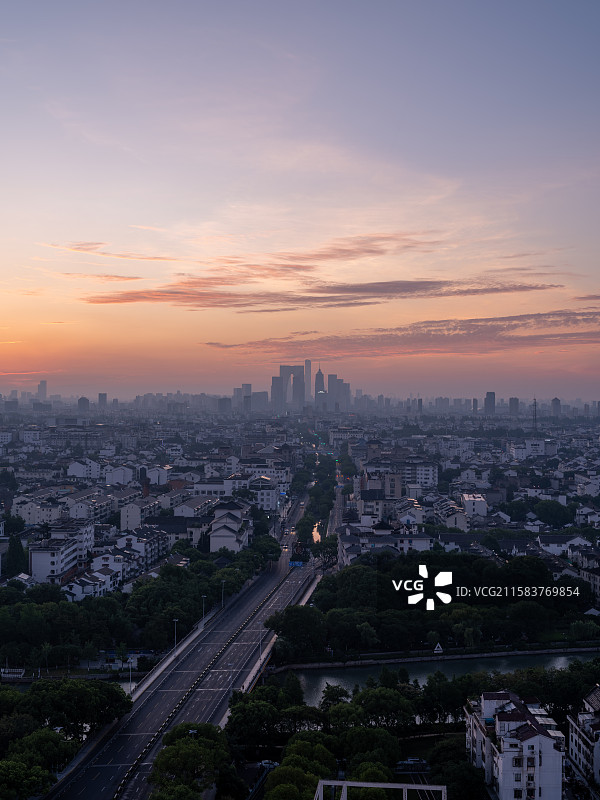 苏州姑苏区看工业园区CBD图片素材