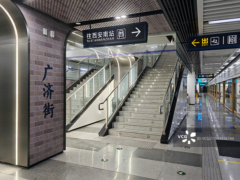 西安六号线广济街站图片素材