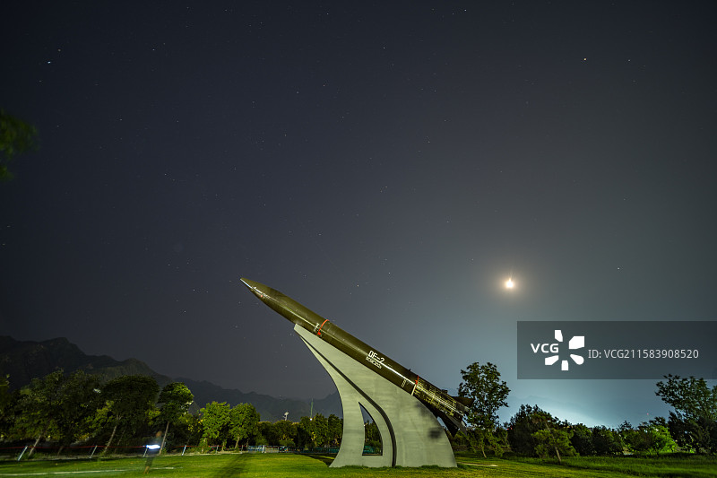 东风导弹星空银河夜景图片素材