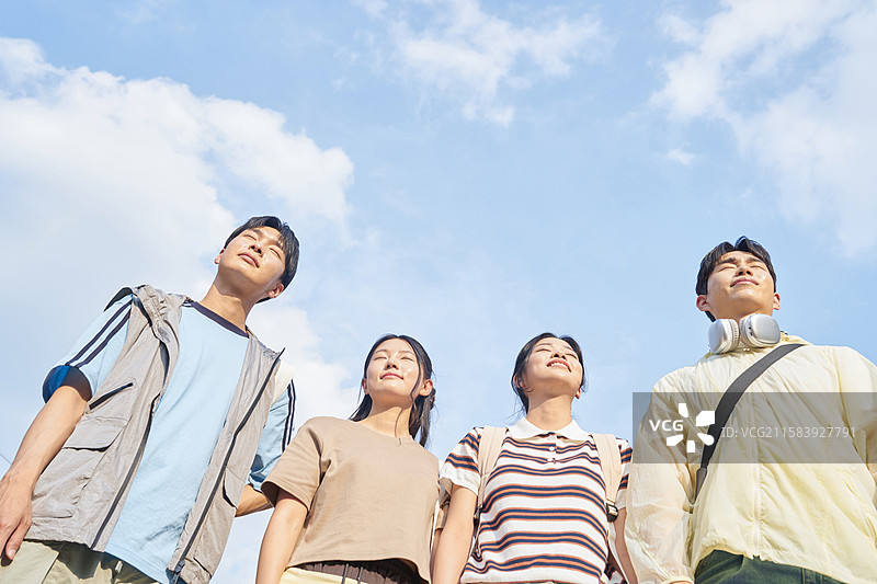 大学生，年轻人，MZ世代，Z世代图片素材