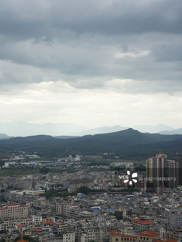东兴市高角度鸟瞰图图片素材