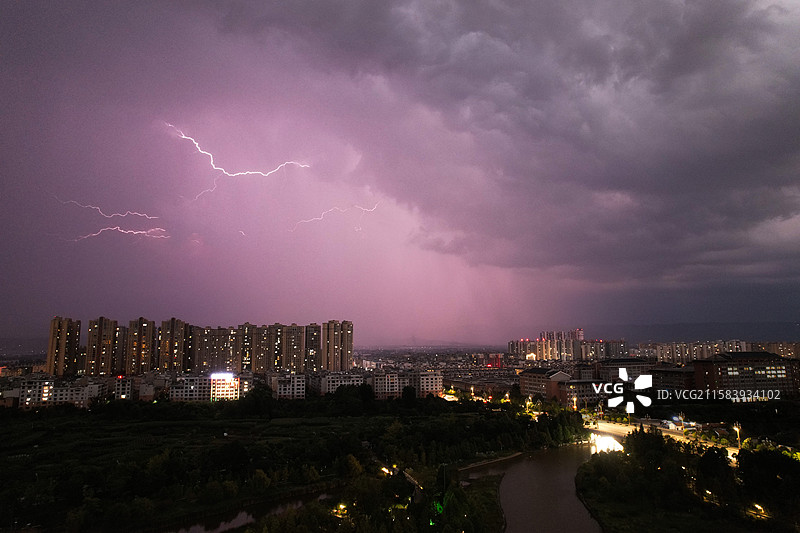 强对流天气图片素材