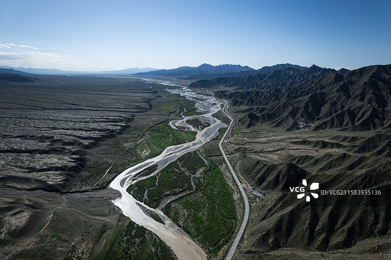 青海海西巴音河柴达木盆地地貌纹理自然景观图片素材