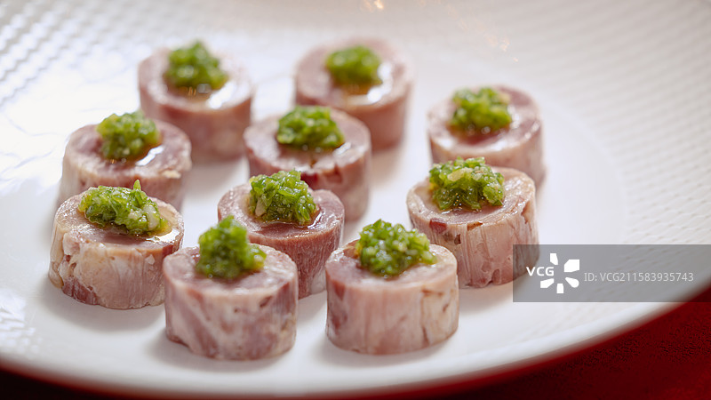 烧焦肴肉 淮扬菜 特写镜头 宴席菜 凉菜图片素材