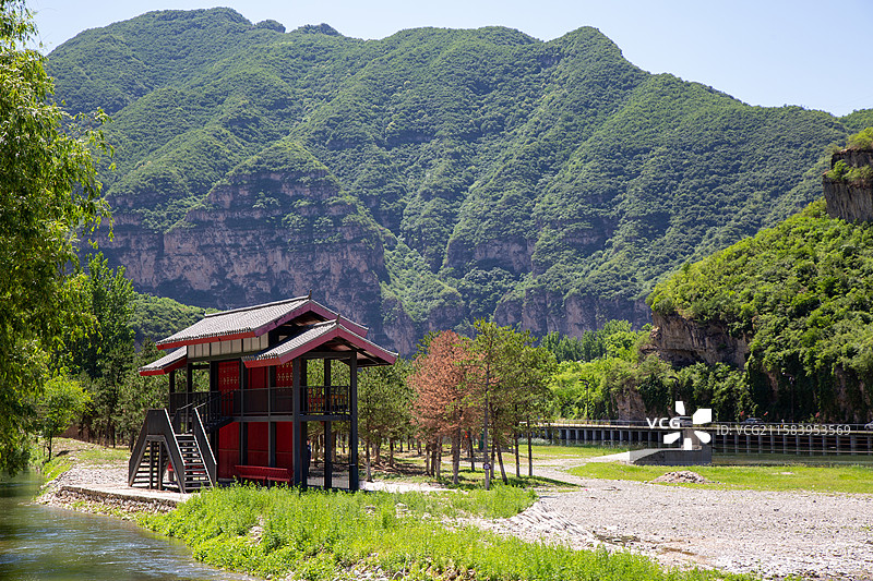 河北省涞水县野三坡景区“七彩小镇”图片素材