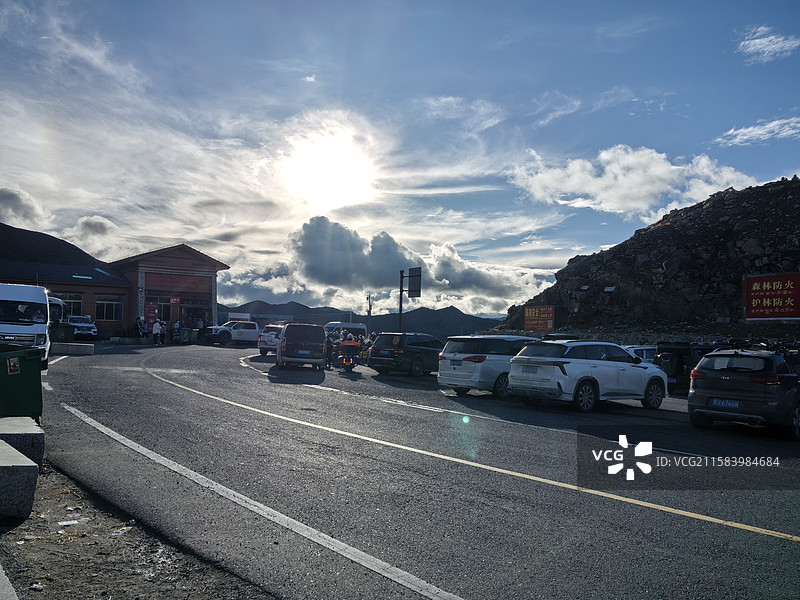 川藏线骑行第十八天（林芝巴宜 鲁朗林海、色季拉山、南迦巴瓦峰）图片素材