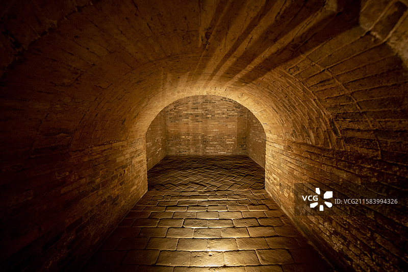 河南省洛阳古墓博物馆“典型墓葬陈列”展：东汉天象神兽壁画墓（1983年发现于洛阳金谷园村）图片素材