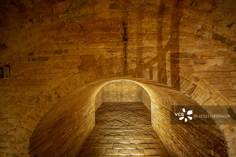 河南省洛阳古墓博物馆“典型墓葬陈列”展：东汉天象神兽壁画墓（1983年发现于洛阳金谷园村）图片素材