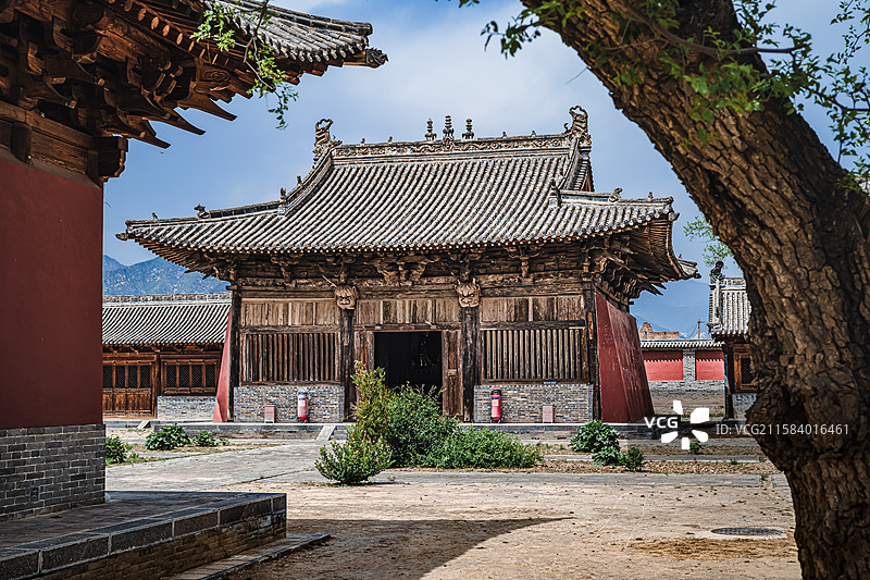 山西省忻州市五台县延庆寺大佛殿-金代木构古建筑图片素材