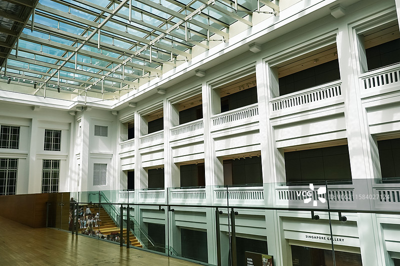 新加坡国家美术馆室内展厅，南洋风格建筑，旧高等法院图片素材