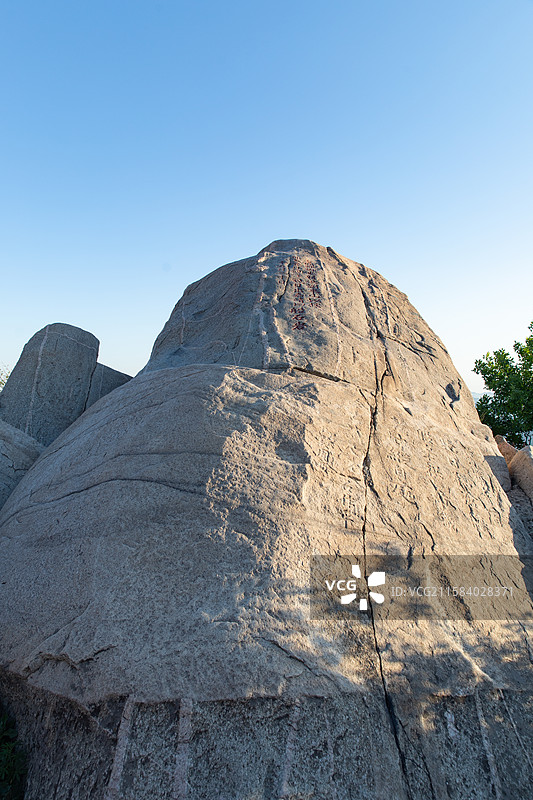 泰山日观峰拱北石图片素材
