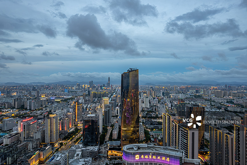 宁波三江口地标建筑台风天图片素材