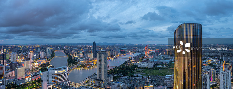 宁波三江口地标建筑台风天图片素材