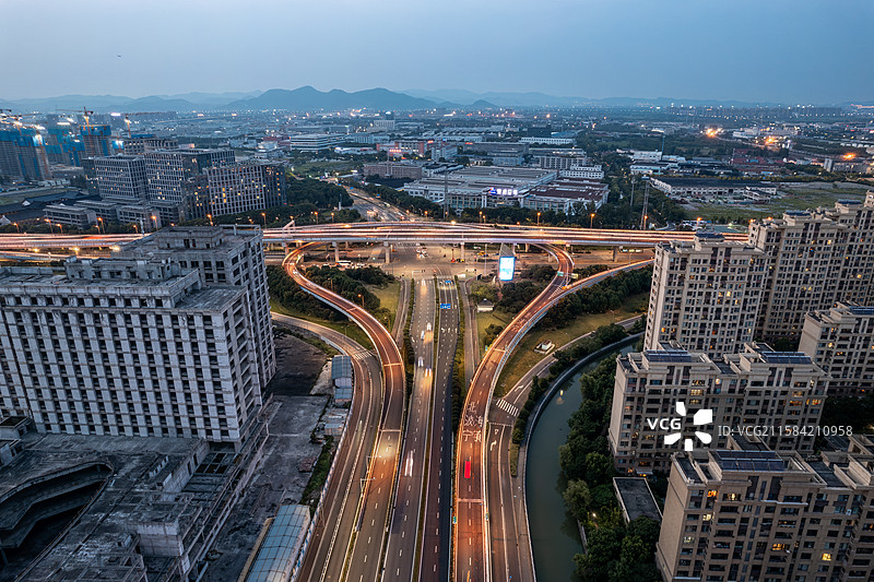 宁波庄桥立交姚江江北夜景航拍图片素材