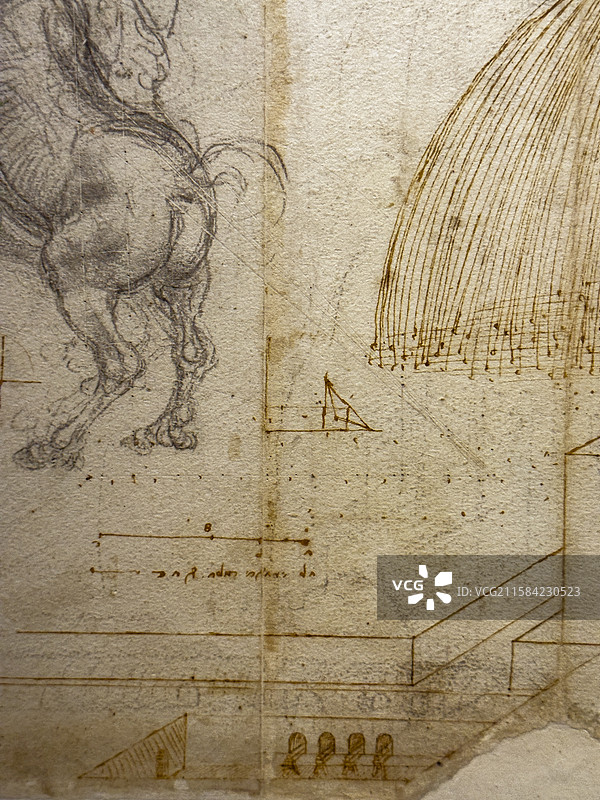 《大西洋古抄本》 火炮发射场景和一匹马 达芬奇 手稿 草图 米兰盎博罗削图书馆和美术馆图片素材