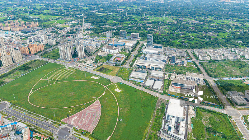 成都市郫都区，城市天际线航拍图片素材