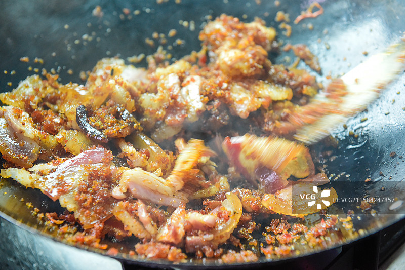 五花腊肉炒榨广椒图片素材