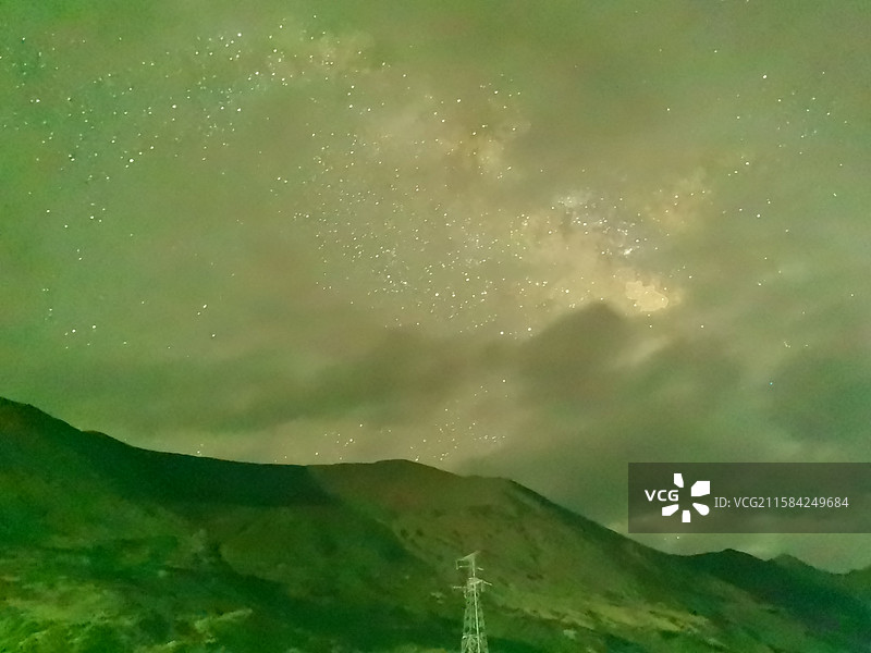 川藏线骑行第二十一天（拉萨墨竹工卡 终到拉萨，海拔4700的星空）图片素材