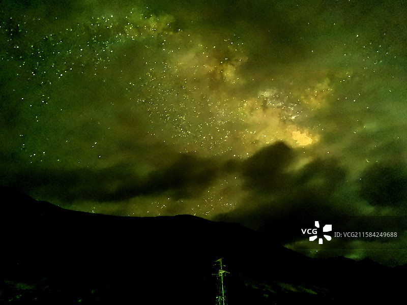 川藏线骑行第二十一天（拉萨墨竹工卡 终到拉萨，海拔4700的星空）图片素材