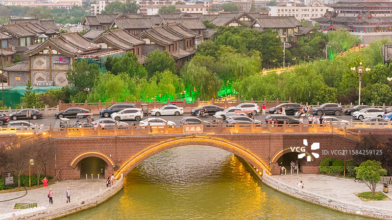 开封市龙亭区汴河游船和清明上河园风景图片素材