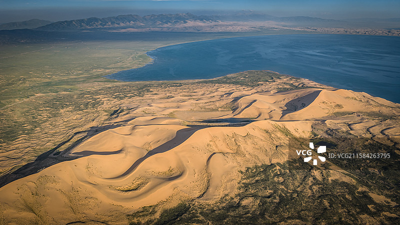 青海湖金沙湾和沙岛图片素材