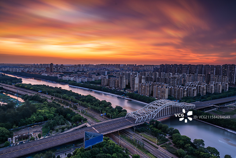 常州新龙大桥与京杭大运河日落风景图片素材