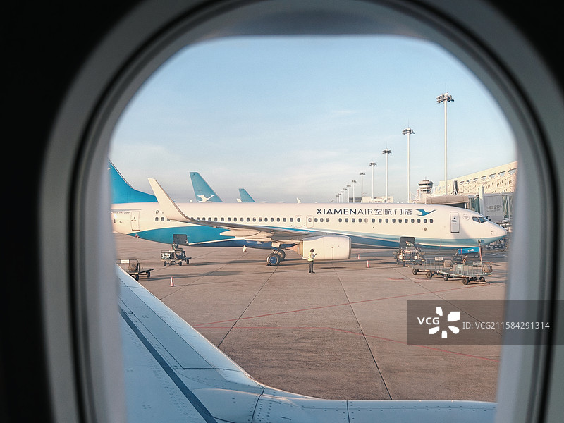 飞机上的视角图片素材