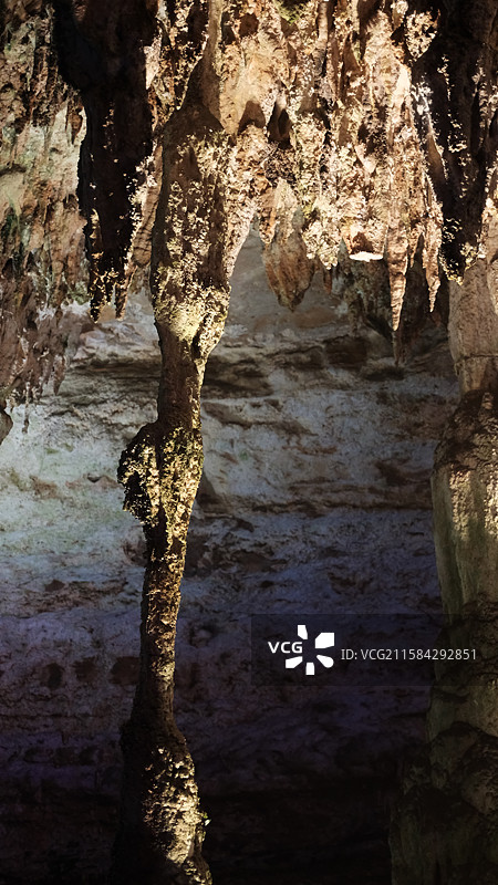 溶洞钟乳石（贵州遵义双河洞）图片素材