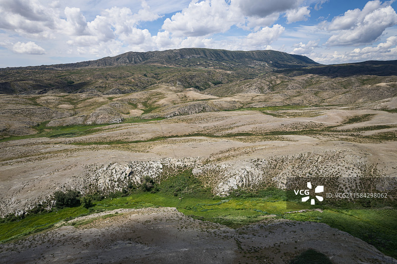 新疆阿勒泰地区哈巴河县裂谷图片素材
