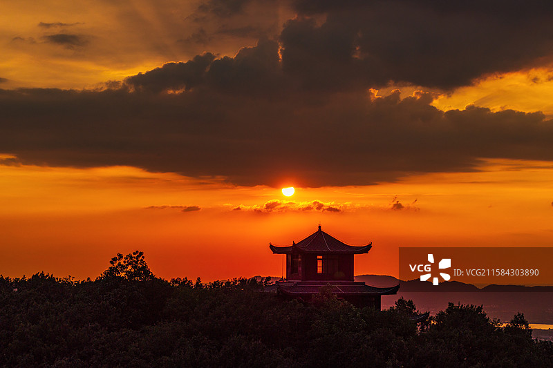 九真山晚霞日落图片素材