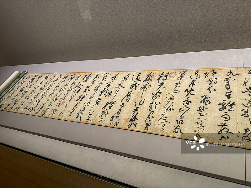 北宋 黄庭坚 《经伏波神祠诗卷》 东京根津美术馆图片素材