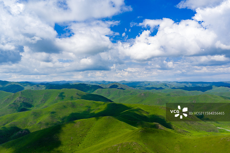 航拍桑科草原白昼风光图片素材