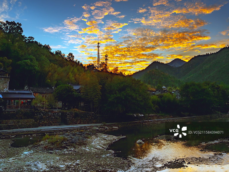 怀玉山之晨图片素材