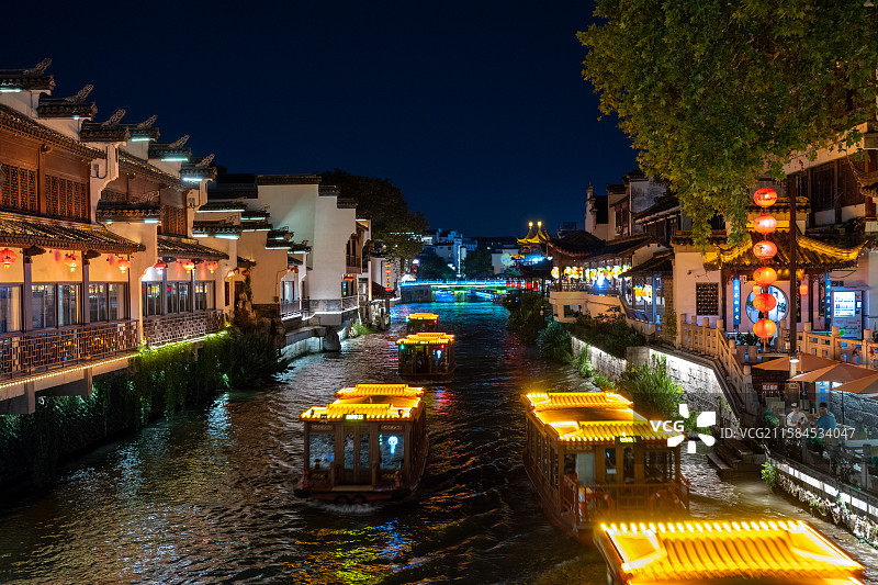 江苏南京秦淮河夜景，南京地标，夫子庙古秦淮河夜色图片素材