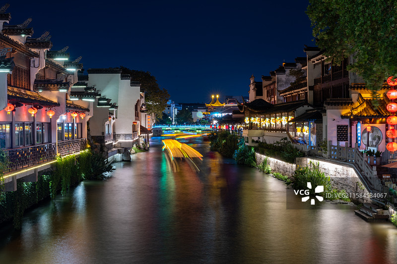 江苏南京秦淮河夜景，南京地标，夫子庙古秦淮河夜色图片素材