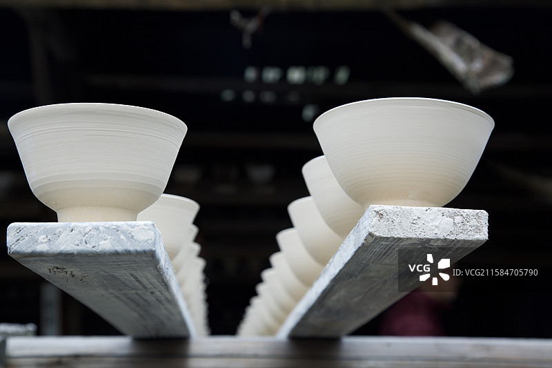 2017年景德镇瓷碗工艺展示图片素材