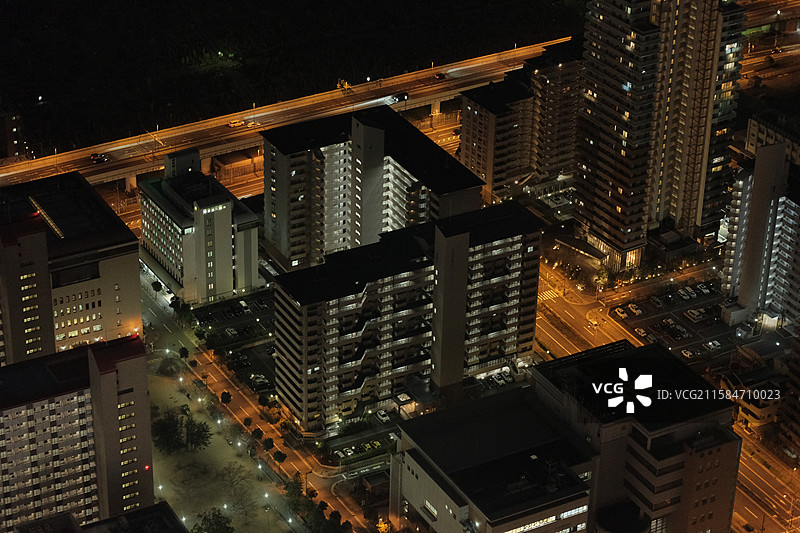 城市建筑的高角度视角夜景大阪阿倍野Harukas300展望台图片素材