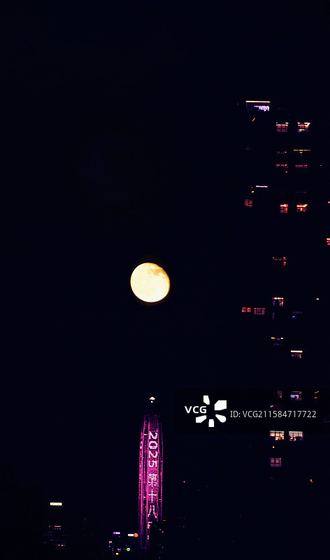 《超级月亮》图片素材