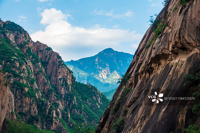 野三坡龙门天关景区—摩崖石刻风光图片素材