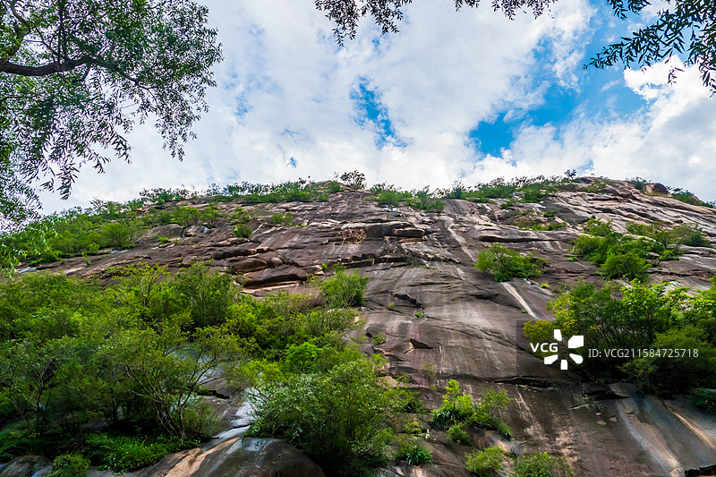 野三坡龙门天关景区—摩崖石刻风光图片素材