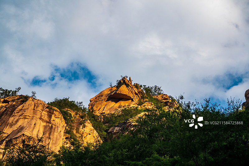 野三坡龙门天关景区—摩崖石刻风光图片素材