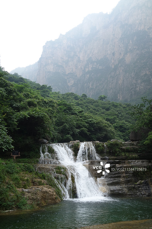 河南省焦作市修武县云台山：潭瀑峡丫字瀑图片素材