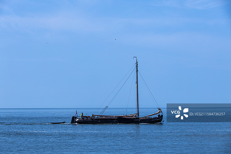 荷兰北部Ameland小众小岛上的帆船图片素材