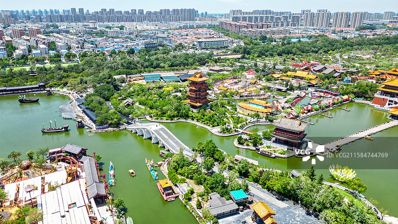 河南开封清明上河园拂云阁航拍图片素材