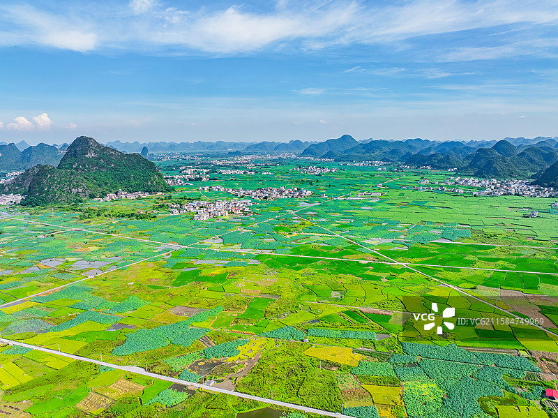 广西柳州柳江区百朋喀斯特地貌田园航拍视角风光图片素材